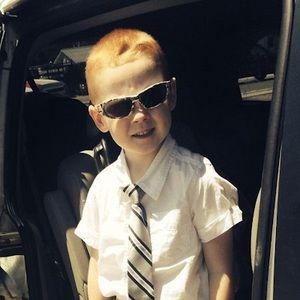 Meet your Posher, Devin